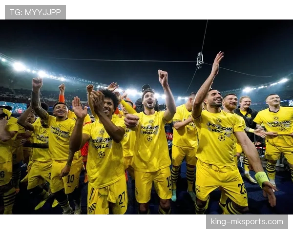 多特蒙德新帅上任掀起青春风暴 战术革新有望重塑球队未来 多特蒙德新帅上任掀起青春风暴 战术革新有望重塑球队未来