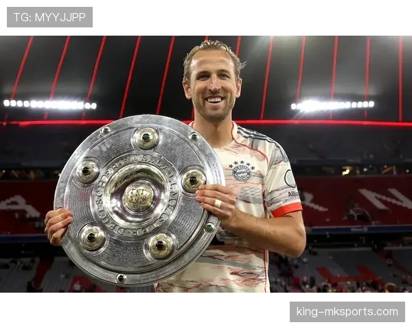 哈里·凯恩半夜起床点外卖，这生活也太接地气了吧？