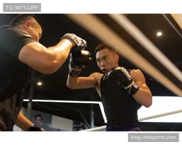 徐灿训练完直接去菜市场砍价？