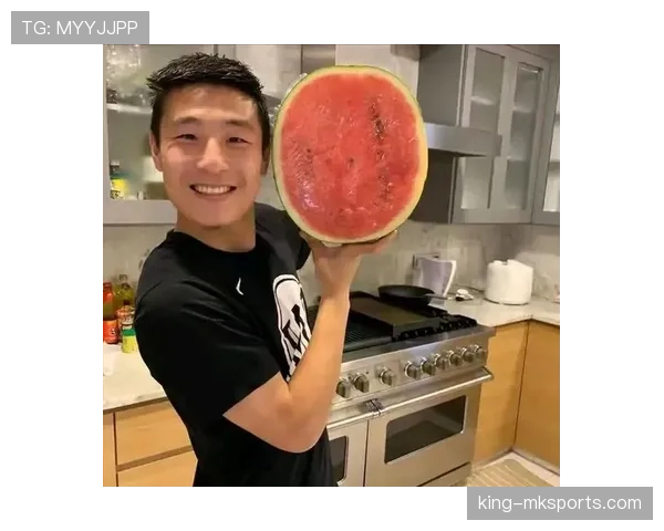 武磊家冰箱里塞满的不是菜，是西甲训练餐单